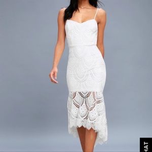 Lace white Lulu’s midi dress